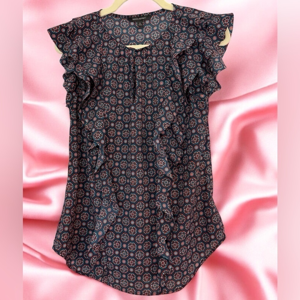 Banana Republic Blouse size small